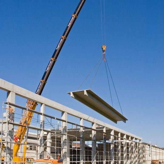 Vorgespannte Betonelemente für Hallensysteme - saw spannbetonwerk ag