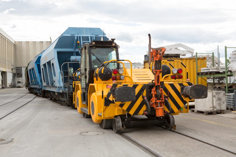 Kieszug Anlieferung Zuschlagstoffe für die Betonproduktion per Bahn - saw schmitter ag