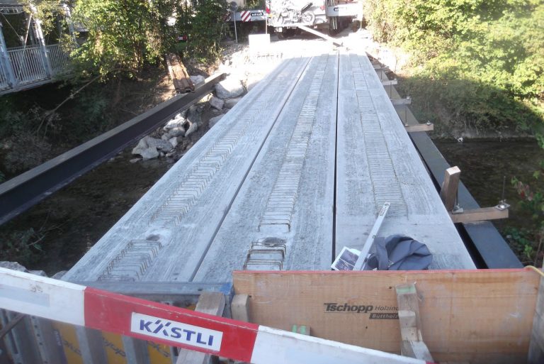 Neubau Sägesteg-Brücke über die Gürbe, Belp