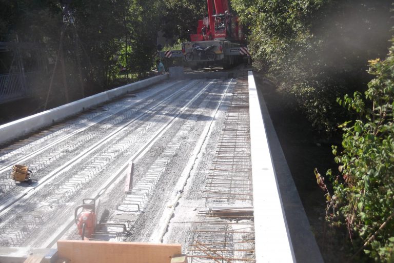 Neubau Sägesteg-Brücke über die Gürbe, Belp