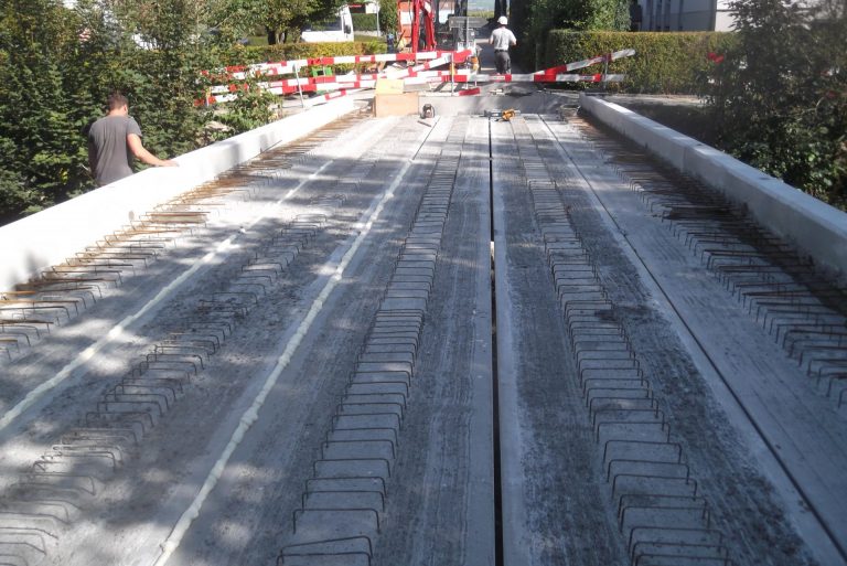 Neubau Sägesteg-Brücke über die Gürbe, Belp