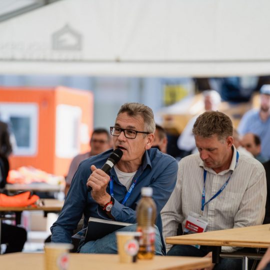 News - Publikumsfragen an die Redner