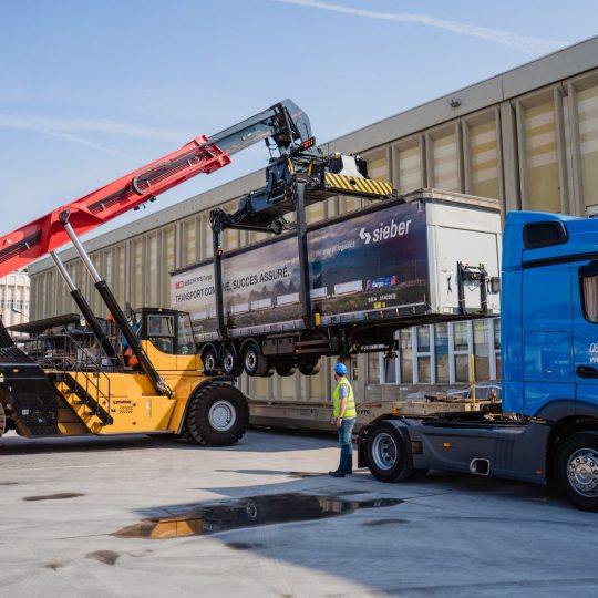 News - Vorführung Reach Stacker
