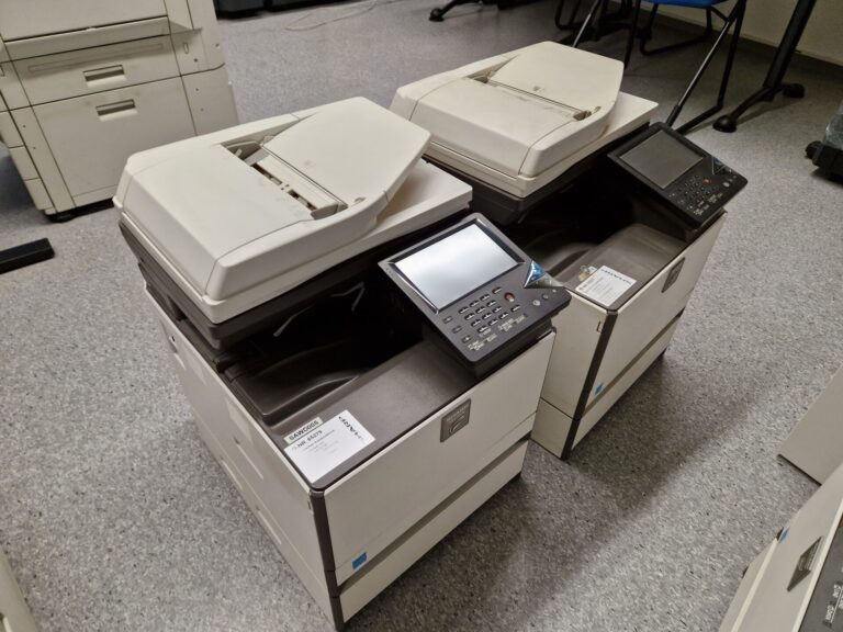 SHARP-Drucker, inkl. Toner